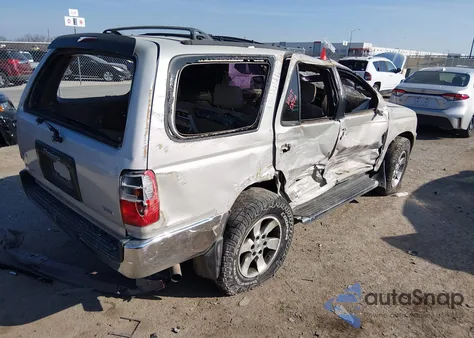 1997 Toyota 4Runner Sr5 V6 z USA, uszkodzony, nr VIN 0JT3GN86R4V004138